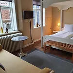Den Gamle Arrest 3* ריבה