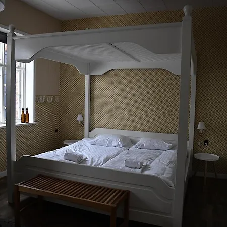 Bed & Breakfast Den Gamle Arrest 3*