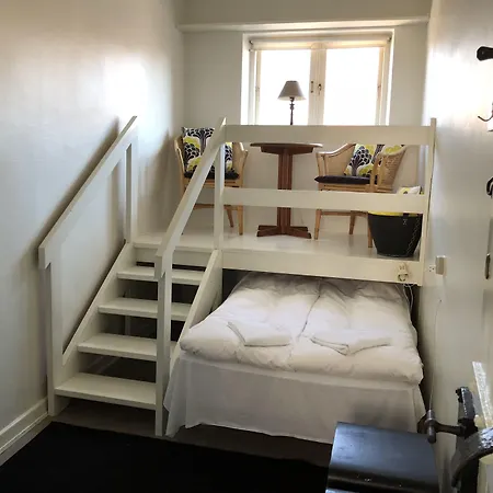 Den Gamle Arrest Nocleg ze śniadaniem 3*