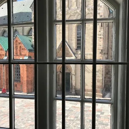 Den Gamle Arrest Nocleg ze śniadaniem 3*