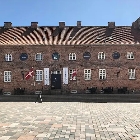 Den Gamle Arrest 3*