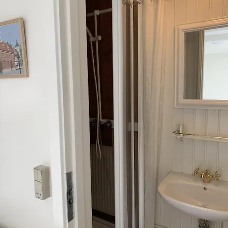 Den Gamle Arrest Bed & Breakfast 3*