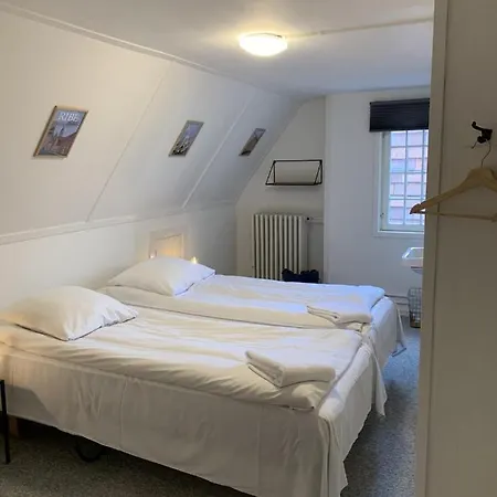 Den Gamle Arrest Bed & Breakfast 3*