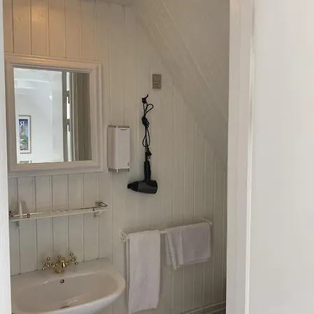 Den Gamle Arrest Bed & Breakfast 3*