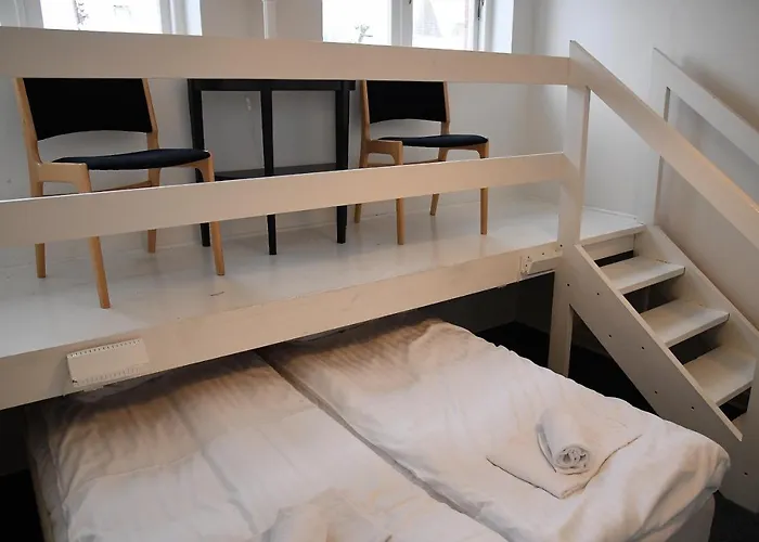 登亚姆勒阿莱斯特酒店 3* 里伯