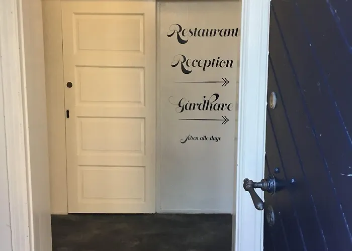 登亚姆勒阿莱斯特酒店 里伯