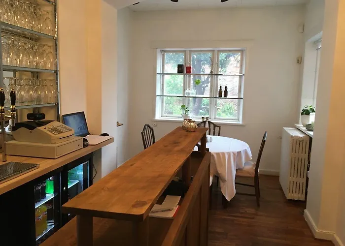 登亚姆勒阿莱斯特酒店