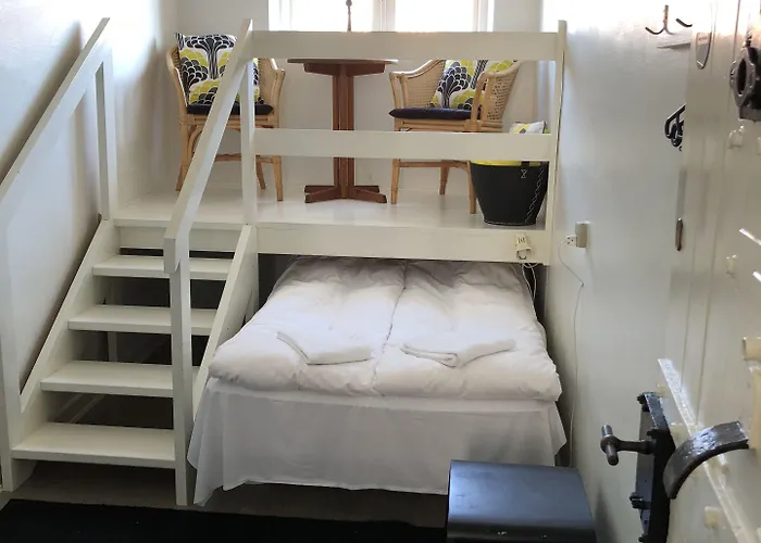 登亚姆勒阿莱斯特酒店 住宿加早餐酒店 3*