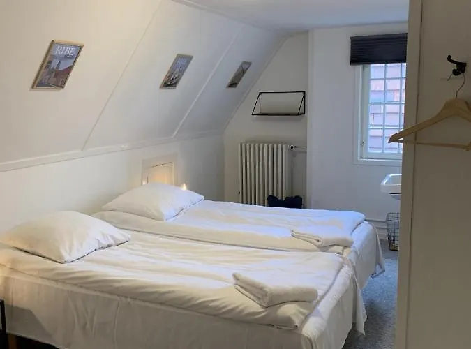 Den Gamle Arrest Bed and breakfast 3*